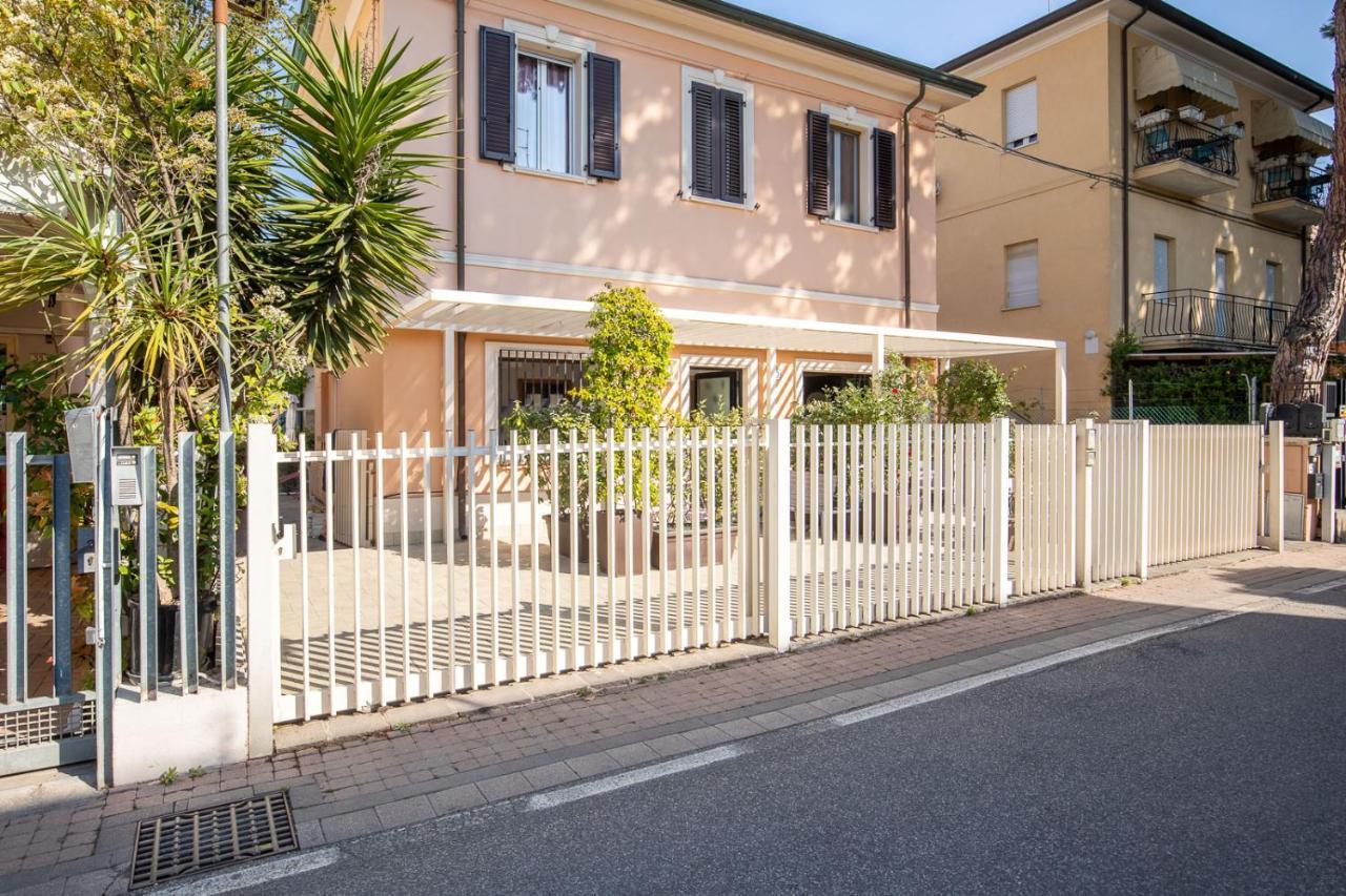 Bilocale Con Giardino A 200Mt Dal Mare - Homeunity Rimini Eksteriør bilde